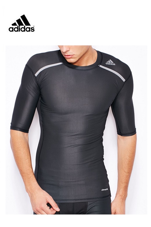 Adidas férfi kompressziós póló Techfit Chill Adidas férfi kompressziós póló Techfit Chill