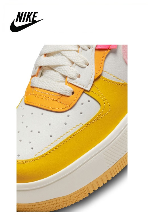 Nike női cipő - Air Force 1 Fontanka