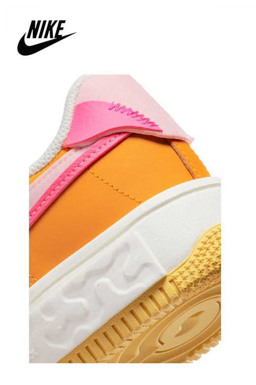 Nike női cipő - Air Force 1 Fontanka